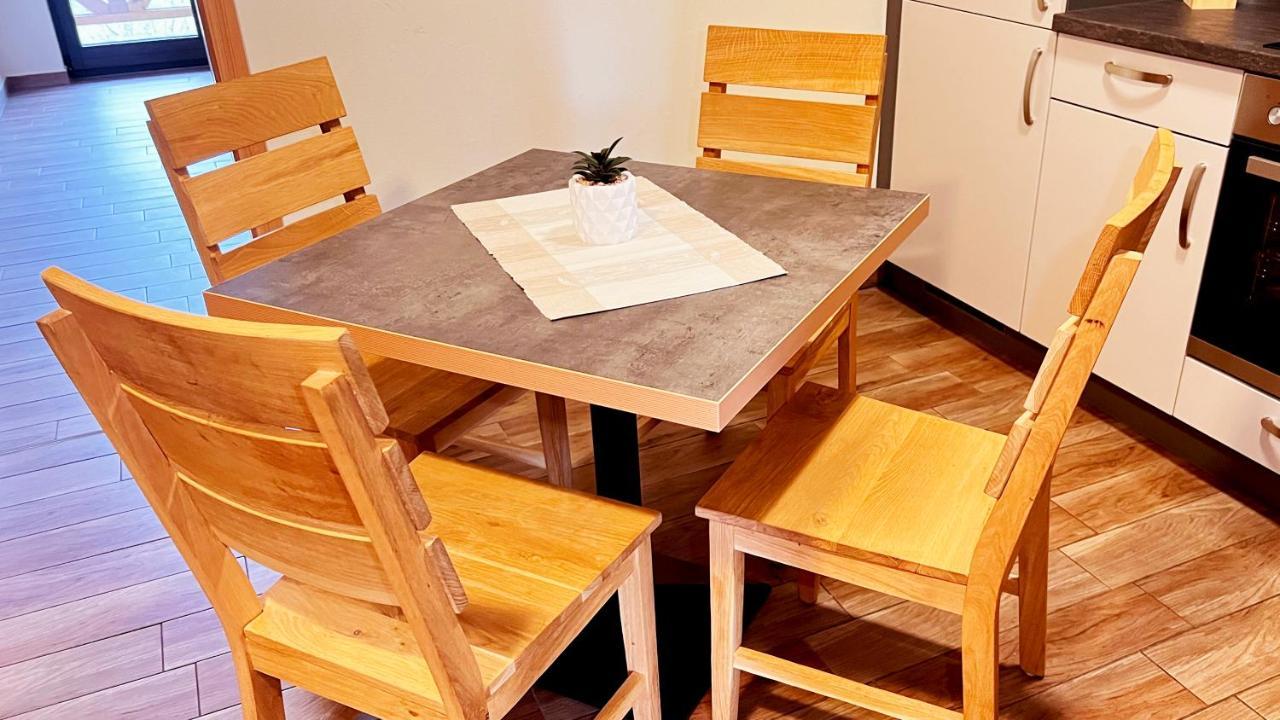 Fewo-Zimmer-Auszeit Drahnsdorf Bagian luar foto